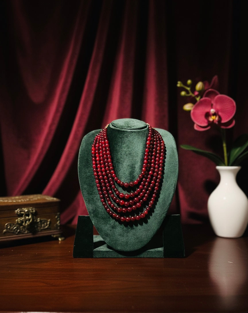 The Empress Maroon 5-Strand Glass Haar