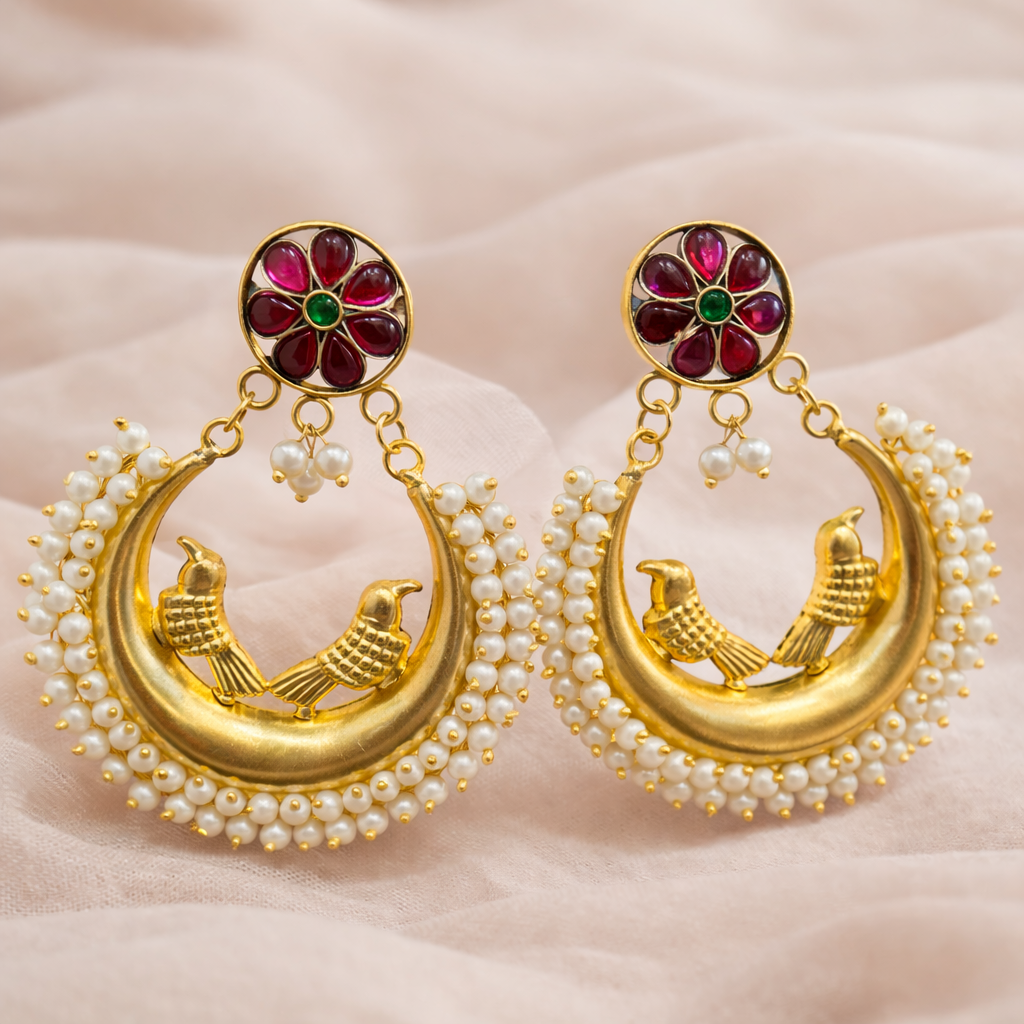 Gulnaar Crescent Bird Chandeliers