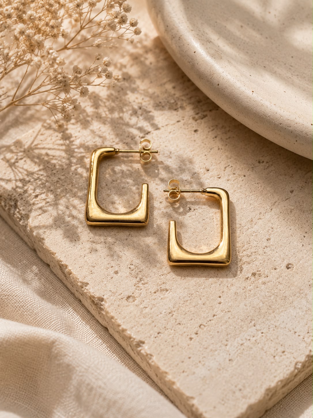 Luna square hoop earrings - 18k gold plated Anti- tarnish